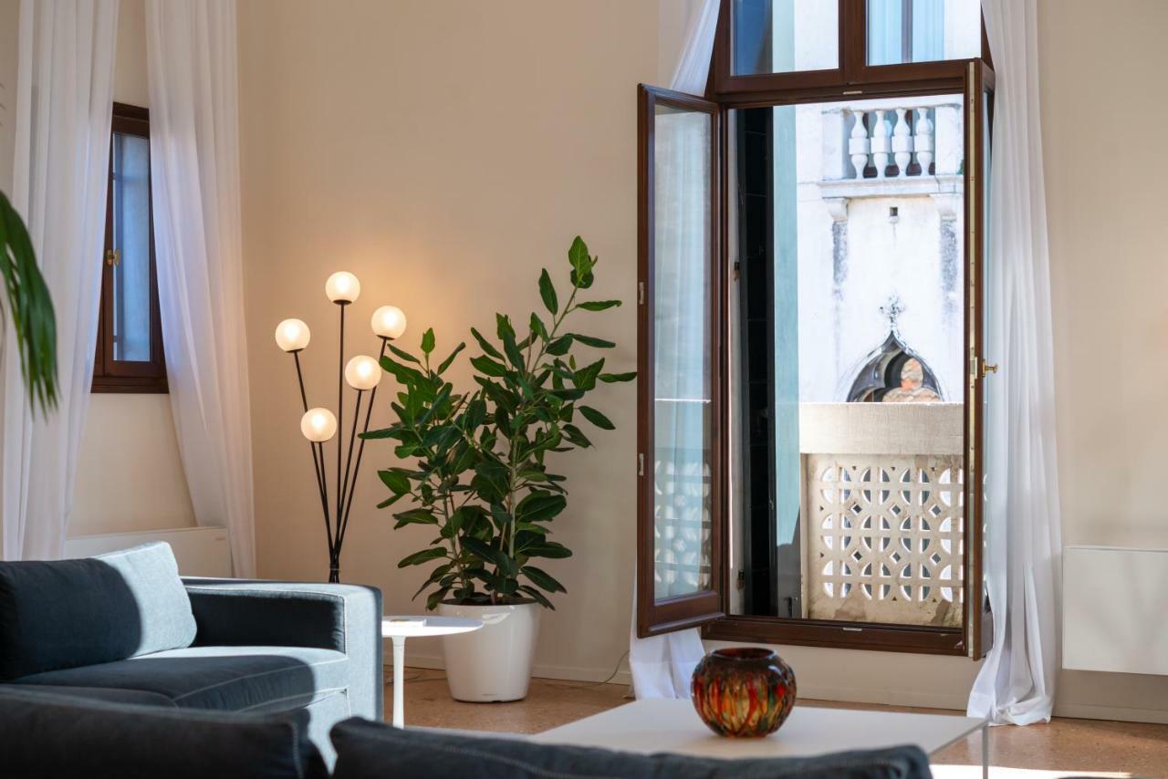 Palazzo Vendramin Costa Apartment เวนิส ภายนอก รูปภาพ