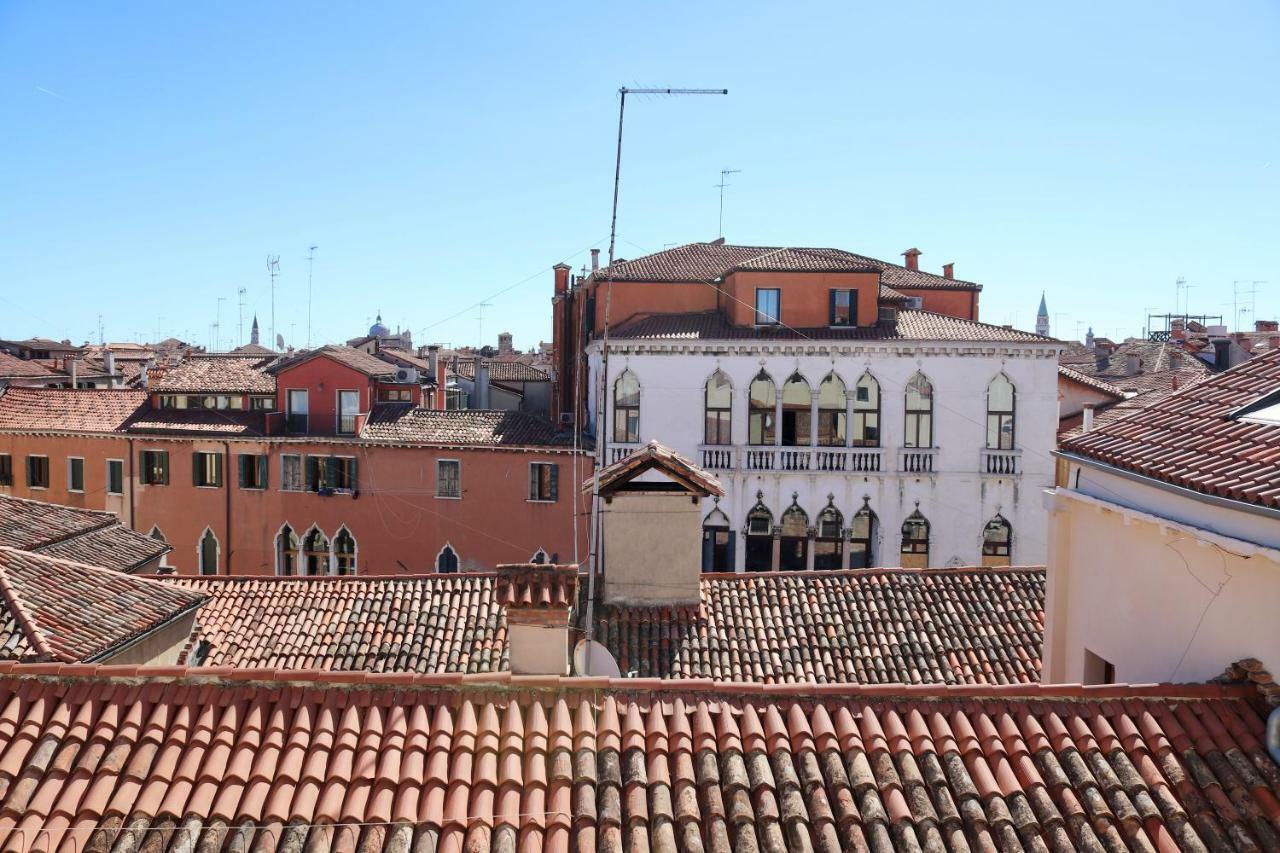 Palazzo Vendramin Costa Apartment เวนิส ภายนอก รูปภาพ