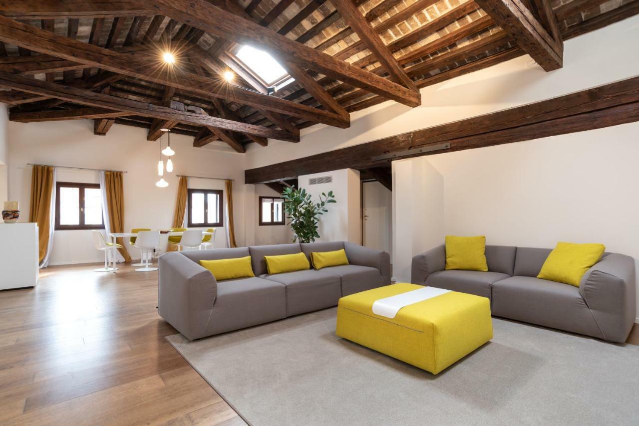 Palazzo Vendramin Costa Apartment เวนิส ภายนอก รูปภาพ