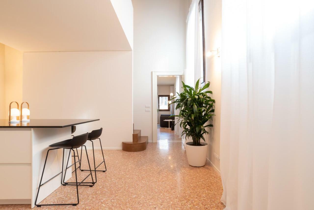 Palazzo Vendramin Costa Apartment เวนิส ภายนอก รูปภาพ